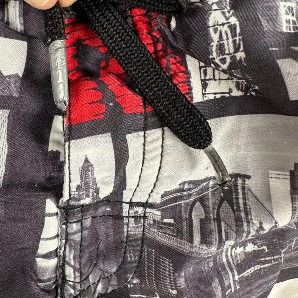 No Fear Mens XL Board‎ Shorts Graphic New York City Brooklyn Bridge Black Red
